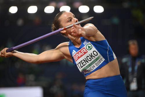 epa10130876 Elina Tzengko of Greece in action during the women's javelin throw finals at the European Championships Munich 2022, Munich, Germany, 20 August 2022. The championships will feature nine Olympic sports, Athletics, Beach Volleyball, Canoe Sprint, Cycling, Artistic Gymnastics, Rowing, Sport Climbing, Table Tennis and Triathlon.  EPA/CHRISTIAN BRUNA