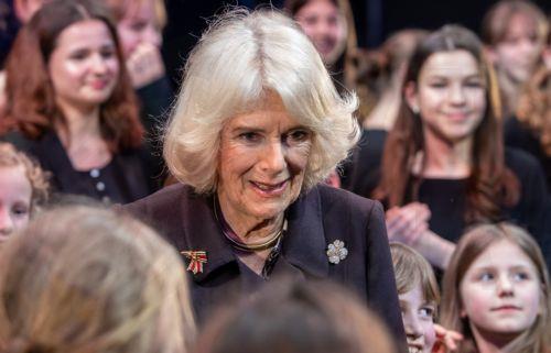 epa10550638 Britain's Camilla, the Queen Consort during a tour of the Komische Oper in Berlin, Germany, 30 March 2023. Britain's King and Queen consort are on a state visit to Germany, taking place from 29 to 31 March.  EPA/ANDREAS GORA / POOL