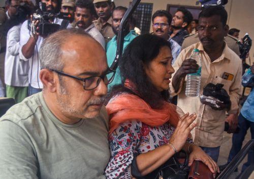 epa10674378 Passengers who survived the triple train accident in Odisha's Balasore district arrive on a second special train, at the Chennai Central railway station, in Chennai, India, 05 June 2023. Medical teams arrived at the Central railway station to provide medical care for affected survivors. Over 200 people died and more than 900 were injured after...