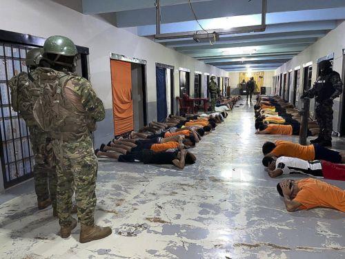 epa10820128 A handout photo made available by the Ecuadorian Armed Forces showing troops carrying out an operation at the Men's Social Rehabilitation Center No. 1, also known as the Litoral Penitentiary, in Guayaquil, Ecuador, 25 August 2023. Around 1,700 members of the Ecuadorian Police and Armed Forces carried out on 25 August an intervention in the...