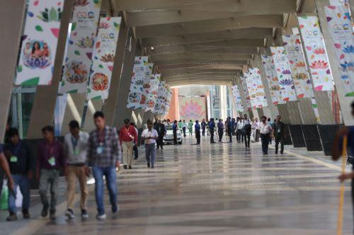 epa10847868 A general view of the corridor leading to the main venue Bharat Mandapam at ITPO Convention Centre, Pragati Maidan, the venue of the G20 Heads of State and Government Summit in New Delhi, India 08 September 2023. The Indian capital is all set for the G20 summit scheduled for 09 and 10 September.  EPA/HARISH TYAGI