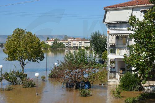 Πλημμυρισμένες εργατικές κατοικίες στην περιοχή Γιάννουλη στη Λάρισα, μετά τις καταστροφικές πλημμύρες που προκάλεσε η κακοκαιρία Daniel, Τρίτη 12 Σεπτεμβρίου 2023. Τάση υποχώρησης της στάθμης του νερού του Πηνειού παρατηρείται τις τελευταίες ώρες στη Λάρισα, γεγονός που είναι θετικό σχετικά με την εξέλιξη των πλημμυρικών φαινομένων. Η κατάσταση όμως στα...