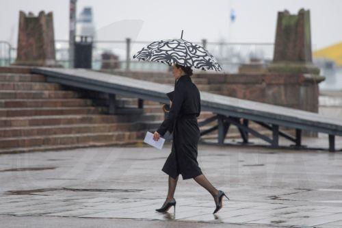 epa10968311 Former Finnish Prime Minister Sanna Marin arrives to attend the funeral of former Finnish President Martti Ahtisaari in Helsinki, Finland, 10 November 2023.  EPA/JARNO KUUSINEN