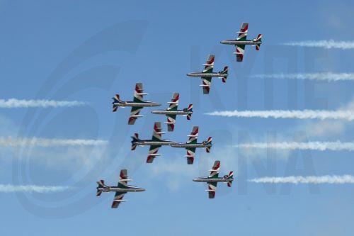 epa10973208 Italian Air Force aerobatic demonstration team Frecce Tricolori performs during the Dubai Airshow 2023 at Dubai World Central - Al Maktoum International Airport, in Jebel Ali, Dubai, United Arab Emirates, 13 November 2023. The 18th edition of Dubai Airshow 2023 runs from 13 to 17 November with the participation of around 95 countries and more...