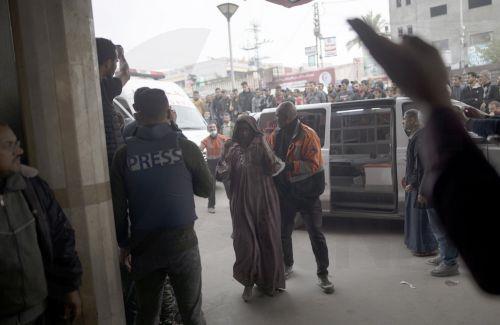 epa11015316 A person injured in Israeli airstrikes on southern Gaza arrives at Nasser Hospital in Khan Yunis, southern Gaza Strip, 07 December 2023. Israeli forces resumed military strikes on Gaza after a week-long truce ended on 01 December. More than 16,000 Palestinians and at least 1,200 Israelis have been killed, according to the Palestinian Ministry of...