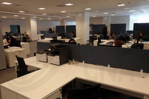 Γραφεία στο ισόγειο του νέου κτηρίου της Ανεξάρτητης Αρχής Δημοσίων Εσόδων (ΑΑΔΕ) στον Ταύρο, το οποίο εγκαινιάστηκε σήμερα, Τρίτη 29 Οκτωβρίου 2024. ΑΠΕ-ΜΠΕ/ΑΠΕ-ΜΠΕ/Αλέξανδρος Μπελτές