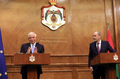 epa11733258 Jordan's Foreign Minister Ayman Safadi (R) and European Union High Representative for Foreign Affairs and Security Policy Josep Borrell hold a press conference in Amman, Jordan, 21 November 2024. Borrell is on a five-day tour in the Middle East during which he will visit Jordan, Cyprus and Lebanon.  EPA/MOHAMED ALI
