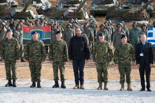 (Ξένη Δημοσίευση) Ο Υφυπουργός Εθνικής Άμυνας Γιάννης Κεφαλογιάννης παρέστη σήμερα, Πέμπτη 28 Νοεμβρίου 2024, στην Ημέρα Διακεκριμένων Επισκεπτών της Πολυεθνικής Τακτικής Άσκησης Μετά Στρατευμάτων (ΤΑΜΣ) «ΧΡΥΣΟ ΞΙΦΟΣ - 24»/“GOLDEN SWORD – 24”, που έλαβε χώρα στο Πεδίο Βολής και Ασκήσεων Ασκού Προφήτη, συνοδευόμενος από τον Αρχηγό ΓΕΣ Αντιστράτηγο Γεώργιο...