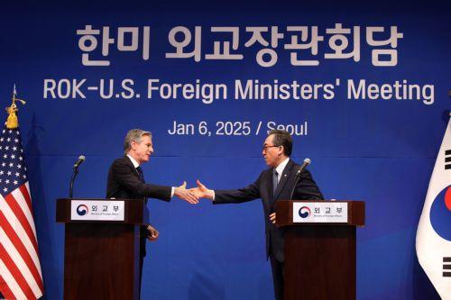 epa11808377 US Secretary of State Antony Blinken (L) shakes hands with South Korean Foreign Minister Cho Tae-yul at the end of a joint press conference in Seoul, South Korea, 06 January 2025. Blinken visits South Korea on a mission to reaffirm America's "ironclad" alliance with the Asian country, the State Department said on January 3, the first trip to...