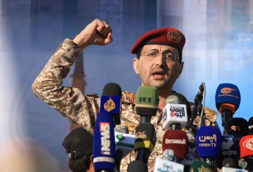 epa11817135 Houthis military spokesman Yahya Sarea gestures as he delivers a statement on fresh anti-Israel attacks during an anti-US and anti-Israel protest in Sana'a, Yemen, 10 January 2025. Thousands of Houthi supporters gathered in Sana'a to protest against the latest Israeli strikes targeting Houthi-controlled sites in Yemen, amid the escalation of...