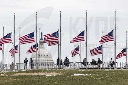 epa11834723 People on the National Mall with the US Capitol in the background in Washington, DC, USA, 18 January 2025. President-elect Donald Trump, who defeated Joe Biden to become the 47th president of the United States, will be inaugurated on Monday 20 January, though all of the carefully planned outdoor ceremonies and events have been cancelled due to a...