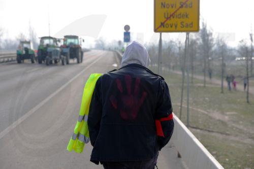 epaselect epa11869787 A protester takes part in the blockade of the 'Freedom bridge' (Most Slobode) in Novi Sad, Serbia, 02 February 2025. University students staged a protest on the three-month anniversary of the Novi Sad railway station collapse, demanding accountability for the tragedy that claimed 15 lives on 01 November 2024. The station, which had...
