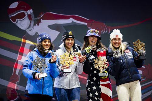 epa11879392 (L-R) Silver medallist Federica Brignone of Italy, Gold medallist Stephanie Venier of Austria, Bronze medallists Lauren Macuga of the United States and Kajsa Vickhoff Lie of Norway celebrate during the medals ceremony of the women's Super G race of the 2025 FIS Alpine World Ski Championships, in Saalbach-Hinterglemm, Austria, 06 February 2025. ...