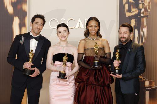 epa11937135 (L-R) Adrien Brody, winner of the Best Actor in a Leading Role for â€œThe Brutalistâ€, Mikey Madison, winner of the Best Actress in a Leading Role for â€œAnoraâ€, Zoe Saldana, winner of the Best Actress in a Supporting Role for â€œEmilia Perezâ€, and Kieran Culkin, winner of the Best Actor in a Supporting Role for â€œA Real Painâ€, pose in the...
