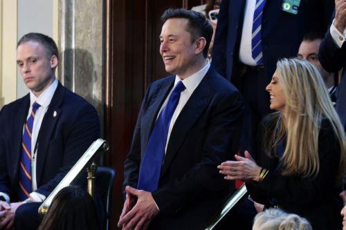 epa11941289 Senior Advisor to the President of the United States Elon Musk applauds as US President Donald Trump addresses a joint session of the United States Congress in the House Chamber of the US Capitol in Washington, DC, USA, 04 March 2025.  EPA/SHAWN THEW