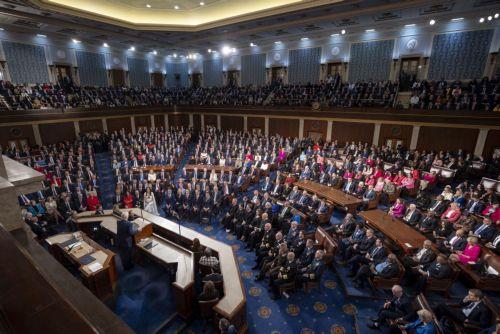 epa11941465 US President Donald Trump addresses a joint session of the United States Congress in the House Chamber of the US Capitol in Washington, DC, USA, 04 March 2025.  EPA/JIM LO SCALZO