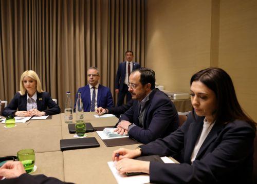 Συνεδρία του Εθνικού Συμβουλίου υπό τον Πρόεδρο της Δημοκρατίας Νίκο Χριστοδουλίδη πριν από την έναρξη της άτυπης διευρυμένης διάσκεψης για το Κυπριακό στη Γενεύη της Ελβετίας, Δευτέρα 17 Μαρτίου 2025. ΚΥΠΕ/ΚΑΤΙΑ ΧΡΙΣΤΟΔΟΥΛΟΥ