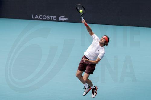 epa11984063 Stefanos Tsitsipas of Grece in action against Sebastian Korda of the US during their Menâ€™s Singles 3rd round match at the 2025 Miami Open tennis tournament in Miami, Florida, USA, 23 March 2025.  EPA/CRISTOBAL HERRERA-ULASHKEVICH
