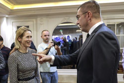 epa12127676 North Macedonia's Prime Minister Hristijan Mickoski (R) gestures as he welcomes European Commission's Vice-President and High Representative of the Union for Foreign Affairs and Security Policy, Kaja Kallas (L) upon her visit to Skopje, Republic of North Macedonia, 23 May 2025. The EU Foreign Policy chief arrived in North Macedonia following her...