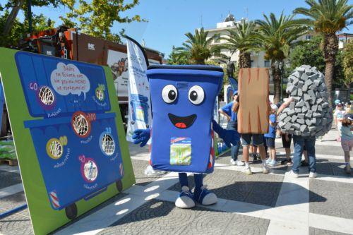 (Ξένη δημοσίευση) Γιορτάζουμε την Παγκόσμια Ημέρα Περιβάλλοντος στον Δήμο μας με διήμερες δράσεις ενημέρωσης και ευαισθητοποίησης για την προστασία του, Τετάρτη 4 Ιουνίου 2025. Συγκεκριμένα: Μέσω της Δράσης «Λούνα Παρκ Ανακύκλωσης», σε συνεργασία με την ΕΕΑΑ (Ελληνική Εταιρεία Αξιοποίησης Ανακύκλωσης), ενημερώσαμε μαθητές, εκπαιδευτικούς και δημότες για την...