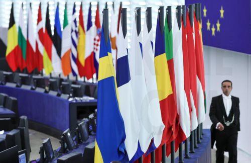 epa12182589 Flags of the European Union members in the hemicycle of the European Parliament in Strasbourg, France, 18 June 2025. The current European Parliament plenary session runs from 16 to 19 June.  EPA/RONALD WITTEK