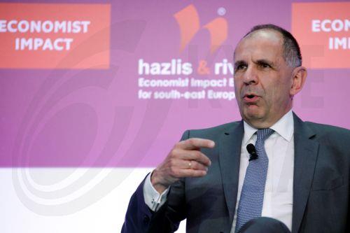 Ο υπουργός Εξωτερικών, Γιώργος Γεραπετρίτης, συμμετέχει σε πάνελ, στο 29ο Annual Government Roundtable με θέμα: “Walking steadily across a tightrope of uncertainty”, Λαγονήσι, Τρίτη 1 Ιουλίου 2025. ΑΠΕ-ΜΠΕ/ECONOMIST IMPACT/ΒΑΪΟΣ ΧΑΣΙΑΛΗΣ