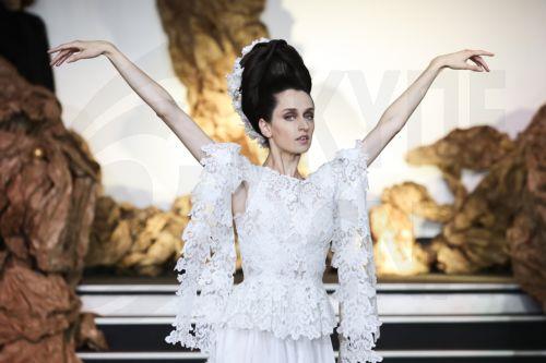 epa12226278 A model presents a creation from the Haute Couture Autumn/Winter 2025/2026 collection by Franck Sorbier during the Paris Fashion Week, in Paris, France, 09 July 2025. The presentation of the women's collections runs from 07 to 11 July 2025.  EPA/TERESA SUAREZ