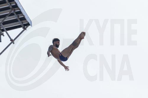 epa12257780 Carlos Gimeno of Spain competes during the Men's 27m High Diving events at the World Aquatics Championships Singapore 2025 in Singapore, 24 July 2025.  EPA/RUNGROJ YONGRIT