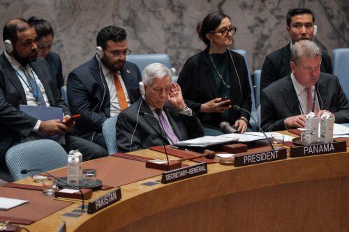 epa12292686 Permanent Representative of Panama and President of the United Nations Security Council Eloy Alfaro de Alba (C) attends an emergency Security Council meeting at United Nations (UN) headquarters in New York, New York, USA, 10 August 2025. The meeting was called in response to Israel's recent announcement of their plans to occupy Gaza City. ...