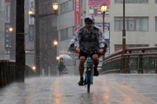 epa12293091 Heavy rain falls in Kumamoto, southwestern Japan, 11 August 2025. Kyushu island was hit by continuous heavy rainfall due to a stagnant front, causin the Japan Meteorological Agency issued a special heavy rainfall warning in the Kumamoto Prefecture area. Torrential rain triggered floods, landslides and the cancellation of bullet train services in...