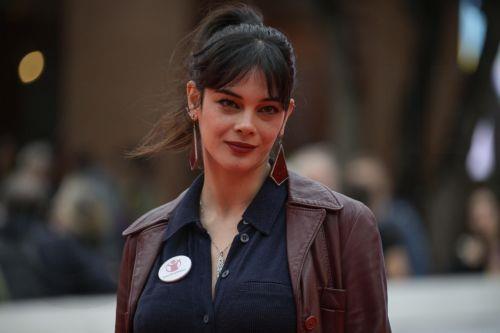 epa12475662 Italian actor Neva Leoni arrives on the red carpet for a Save the Children event at the 20th annual Rome Film Fest, in Rome, Italy, 23 October 2025. The Festa del Cinema di Roma runs from 15 to 26 October 2025.  EPA/RICCARDO ANTIMIANI