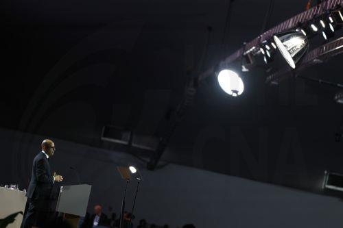 epa12516306 Executive secretary of the United Nations Framework Convention on Climate Change Simon Stiell, speaks at COP30 in Belem, Brazil, 10 November 2025. 'Every action to build resilience helps save lives, strengthen communities, and protect the global supply chains on which every economy depends,' Stiell said at the conference's first plenary session...