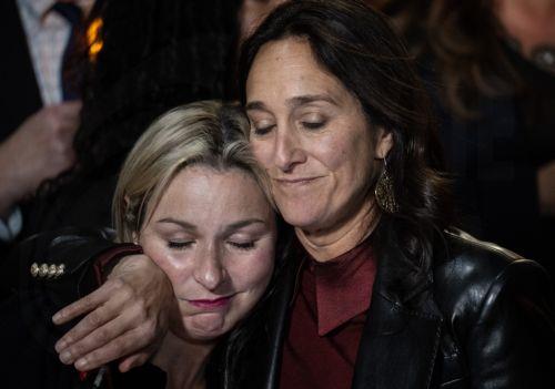 epa12534738 Lauren Hersh (R), National Director of World Without Exploitation, comforts Jeffrey Epstein abuse survivor Danielle Bensky at the Rayburn House Office Building in Washington, DC, USA, 18 November 2025. The Democratic Women’s Caucus held a vigil in honor of the Jeffrey Epstein abuse survivors in the Rayburn House Office Building foyer. The House...