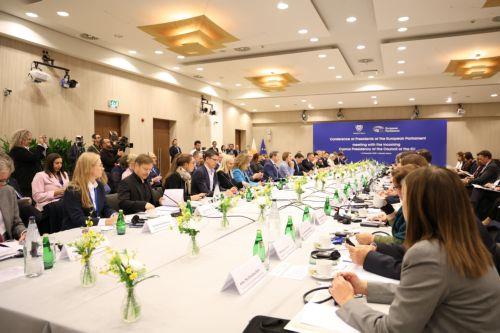 Ο Πρόεδρος της Δημοκρατίας κ. Νίκος Χριστοδουλίδης και η Πρόεδρος του Ευρωπαϊκού Κοινοβουλίου κα Roberta Metsola. σε κοινή συνεδρίαση του Υπουργικού Συμβουλίου και της ηγεσίας του Ευρωπαϊκού Κοινοβουλίου, στο Προεδρικό Μέγαρο, Λευκωσία, Κύπρος.