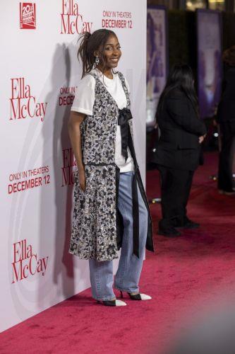 epa12582045 US actor Ayo Edebiri arrives at the red carpet for the world premiere of the film 'Ella McCay' at the El Capitan Theatre in Los Angeles, California, USA, 09 December 2025.  EPA/JILL CONNELLY