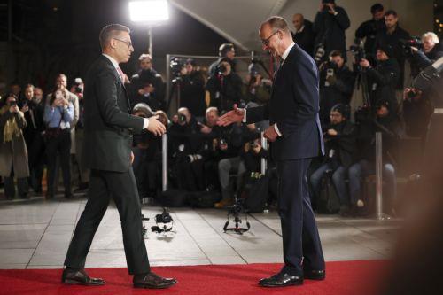 epa12594564 German Chancellor Friedrich Merz (R) welcomes Finnish President Alexander Stubb (L) at the Federal Chancellery in Berlin, Germany, 15 December 2025. Berlin hosts US-Ukraine negotiations on a proposed peace plan, including a possible ceasefire in Ukraine, and a broader multilateral summit with key European leaders.  EPA/HANNIBAL HANSCHKE