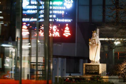 epa12609451 A view of the Pniowek coal mine operated by Jastrzebska Coal Company in Pawlowice, southern Poland, 22 December 2025. A rescue operation is underway after contact was lost with two miners following a methane related incident at a depth of 830 metres; eight of the ten miners working at the site were safely evacuated.  EPA/Kasia Zaremba POLAND OUT