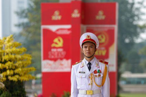 epa12660381 A member of the honor guard stands at the National Convention Center, the venue for the 14th National Congress of the Communist Party of Vietnam, in Hanoi, Vietnam, 19 January 2026. The preparatory session of the 14th National Party Congress is held on 19 January 2025, while the Congress will take place from 19-25 January 2026.  EPA/LUONG THAI...