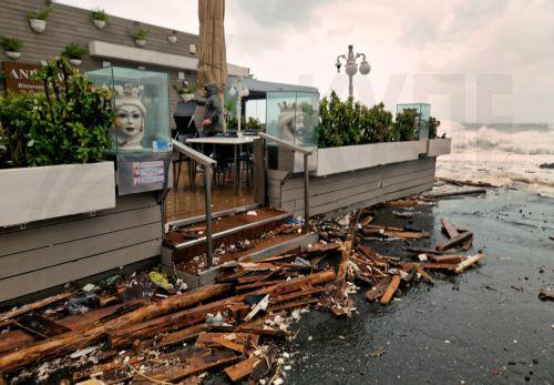 epa12663980 A view shows areas affected by bad weather in the seaside village of San Giovanni Li Cuti in Catania, Sicily, Italy, 20 January 2026.  EPA/ORIETTA SCARDINO