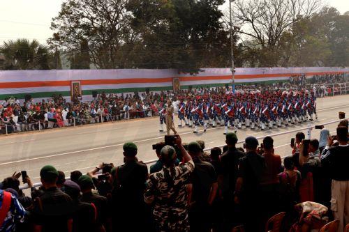 epa12681906 The Indian Army march contingent participates in the parade during India's 77th Republic Day celebrations in Kolkata, India, 26 January 2026. The Republic Day of India marks the adoption of the Constitution of India and the transition of the country to a republic on 26 January 1950.  EPA/PIYAL ADHIKARY