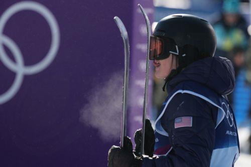 epa12711839 Marin Hamill of USA looks on in the finish area during the Women's Freeski Slopestyle qualification of the Freestyle Skiing competitions at the Milano Cortina 2026 Winter Olympic Games, in Livigno, Italy, 07 February 2026.  EPA/SERGEI ILNITSKY