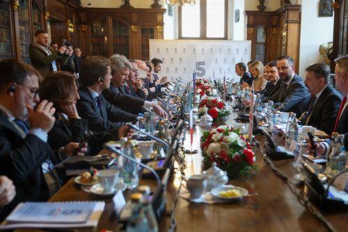 epa12760803 E5 Group meeting in Krakow, Poland, 20 February 2026. Poland is hosting a meeting of the E5 Group (European Five), an informal high-level defense alliance comprising France, Germany, Italy, Poland and the UK—Europe's largest military spenders.  EPA/LUKASZ GAGULSKI POLAND OUT