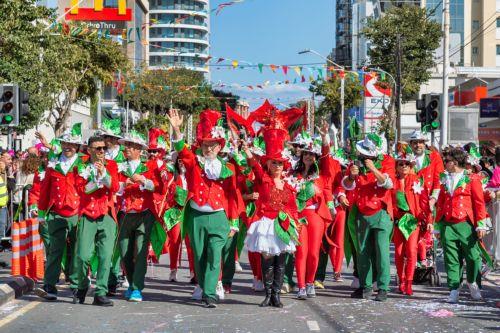 Με τη μεγάλη καρναβαλίστικη παρέλαση κορυφώθηκαν οι καρναβαλίστικες εκδηλώσεις του Δήμου Λεμεσού.