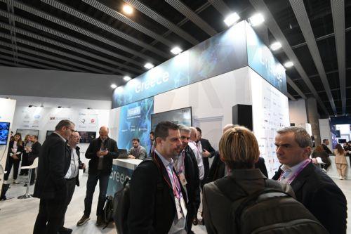 Το ελληνικό περίπτερο στην παγκόσμια έκθεση τεχνολογίας WMC 2026 στη Βαρκελώνη, Δευτέρα 2 Μαρτίου 2026. Στα τέλη κάθε Φεβρουαρίου-αρχές Μαρτίου, εδώ και δύο δεκαετίες, η Βαρκελώνη μετατρέπεται για λίγες ημέρες στο επίκεντρο της παγκόσμιας τεχνολογικής σκηνής. Στους εκθεσιακούς χώρους της πόλης, ανάμεσα σε περίπτερα, αίθουσες συνεδρίων και ατελείωτες...