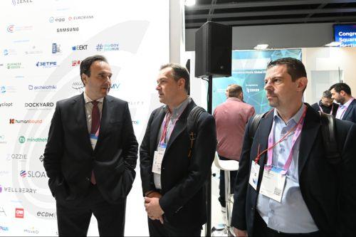 Ο υπουργός Ψηφιακής Διακυβέρνησης Δημήτρης Παπαστεργίου (Α) επισκέπτεται το ελληνικό περίπτερο στην παγκόσμια έκθεση τεχνολογίας WMC 2026 στη Βαρκελώνη, Δευτέρα 2 Μαρτίου 2026. Στα τέλη κάθε Φεβρουαρίου-αρχές Μαρτίου, εδώ και δύο δεκαετίες, η Βαρκελώνη μετατρέπεται για λίγες ημέρες στο επίκεντρο της παγκόσμιας τεχνολογικής σκηνής. Στους εκθεσιακούς χώρους...