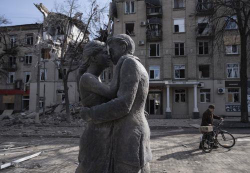 epa12790488 A handout photo made available by the press service of the 93rd 'Kholodnyi Yar' Separate Mechanized Brigade of the Ukrainian Armed Forces shows a destroyed marriage registry building following a Russian strike in the frontline city of Druzhkivka, Donetsk region, eastern Ukraine, 02 March 2026. At least five people were killed - three in...