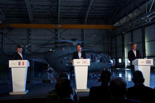 epa12806515 French President Emmanuel Macron (L), Cypriot President Nikos Christodoulides (C), and Greek Prime Minister Kyriakos Mitsotakis take part in a joint press conference at Paphos military airport, in Paphos, Cyprus, 09 March 2026, on the day of Macron's visit to show France's solidarity after recent drone attacks amid the U.S.-Israeli conflict with...