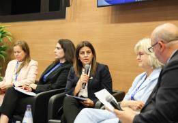 Online violence against girls 