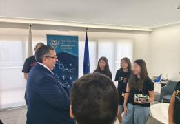 Chief Scientist meets with Robotheadz wh