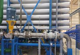 Mobile desalination unit in Limassol por